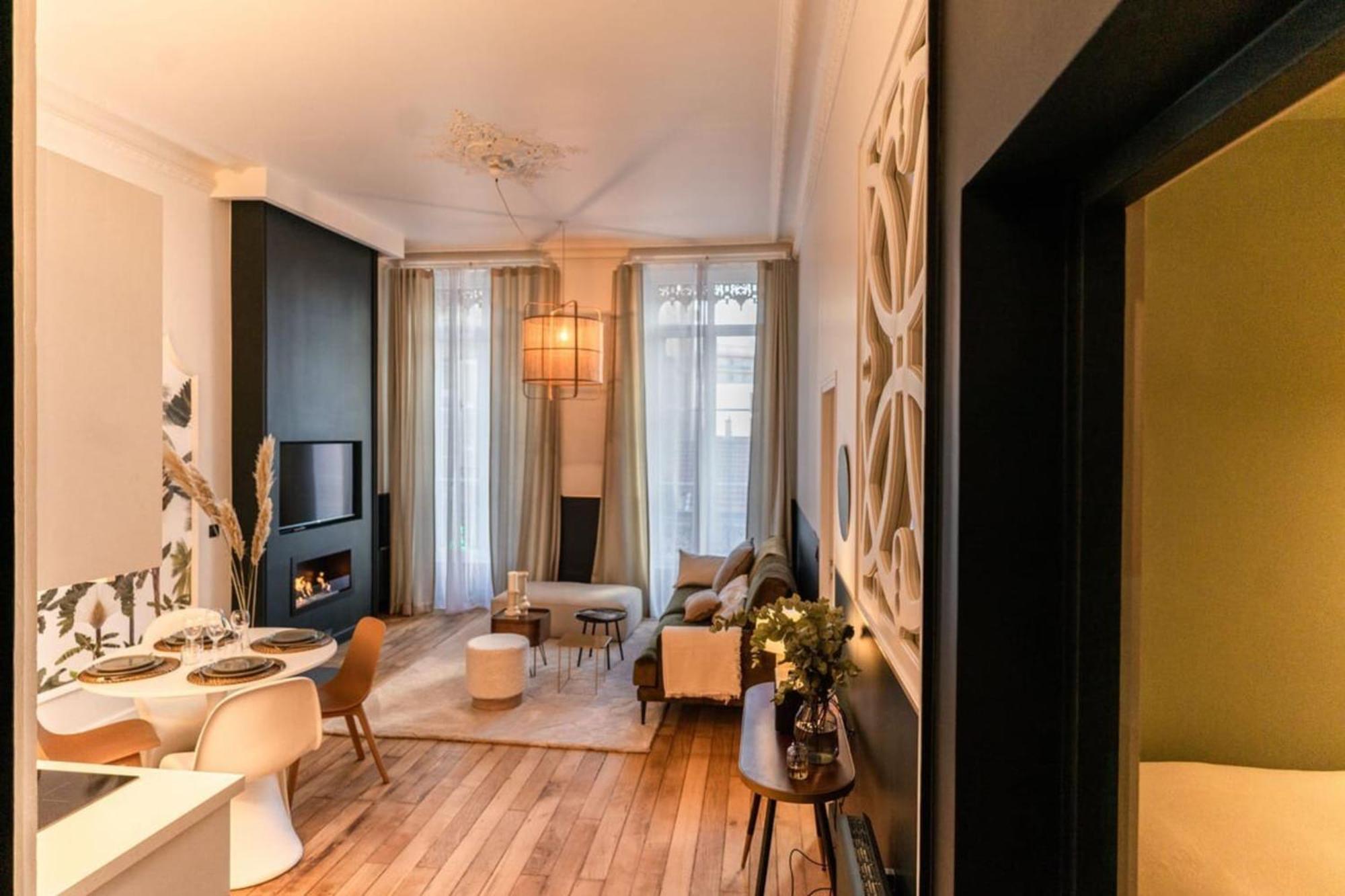 Beige Hospitalite - Coco - Hypercentre-2Chambres-Parking-Zen Saint-Etienne  Exterior photo